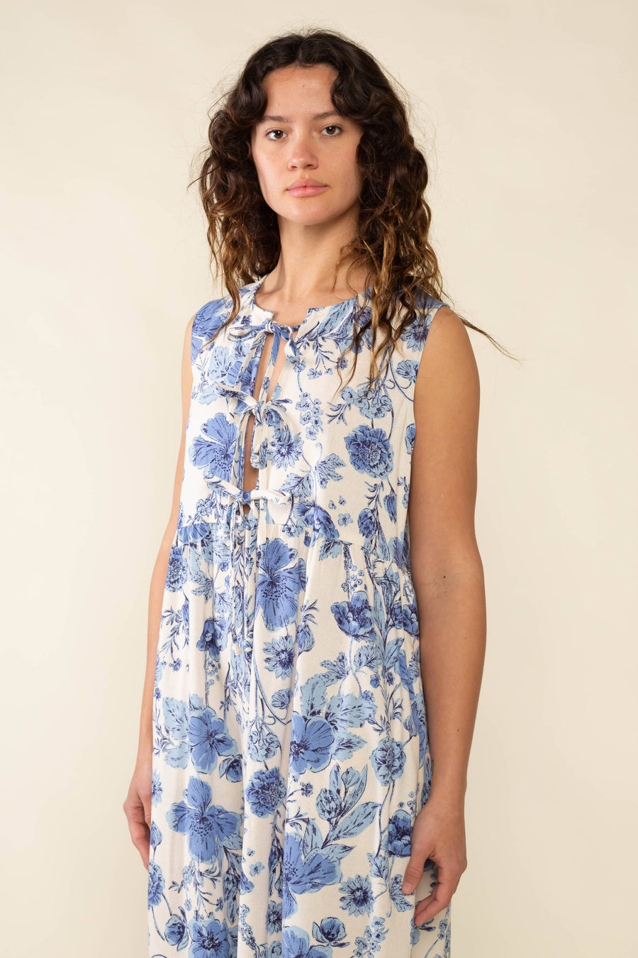Sonoma Floral Tie Midi Dress: Denim Blue Large Sonoma Floral Tie Midi Dress: Denim Blue Large