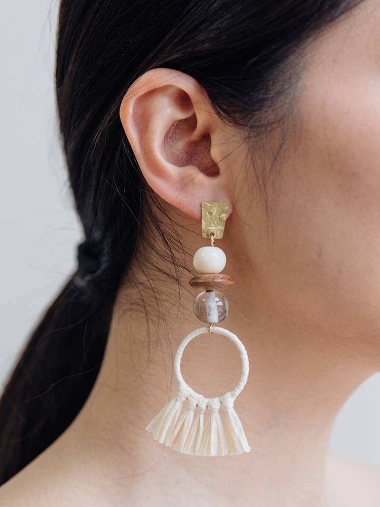 Alaya Raffia Earrings Gold