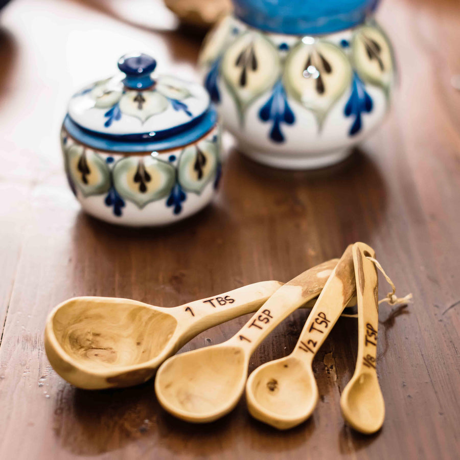 Hand Carved Wood Measuring Spoon Set: Macawood