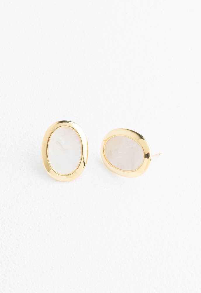 Reflection Studs in Ivory